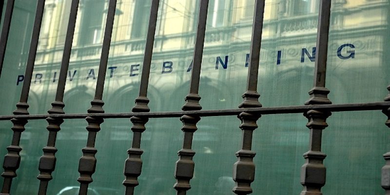 güvenlikli ev bankacılığı konsepti